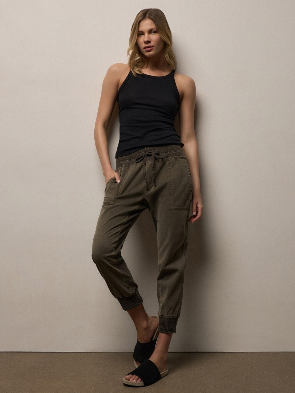 Jamer perse women's pants green cuffed size 2